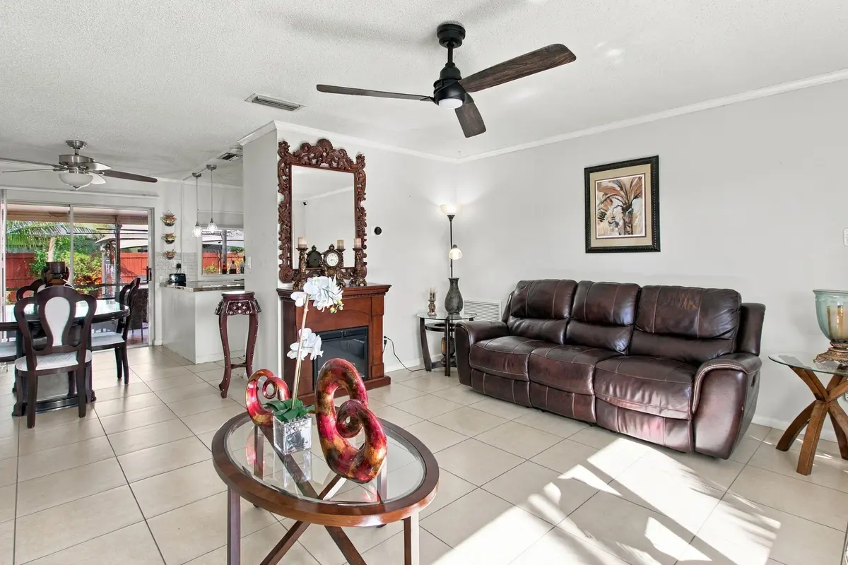 7-web-or-mls-975-nw-69th-ave at 975 NW 67TH Avenue, Margate