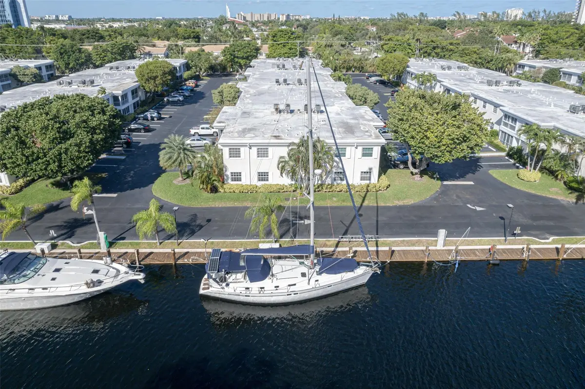 Waterfront Community at 6317 Bay Club Drive 3, Fort Lauderdale