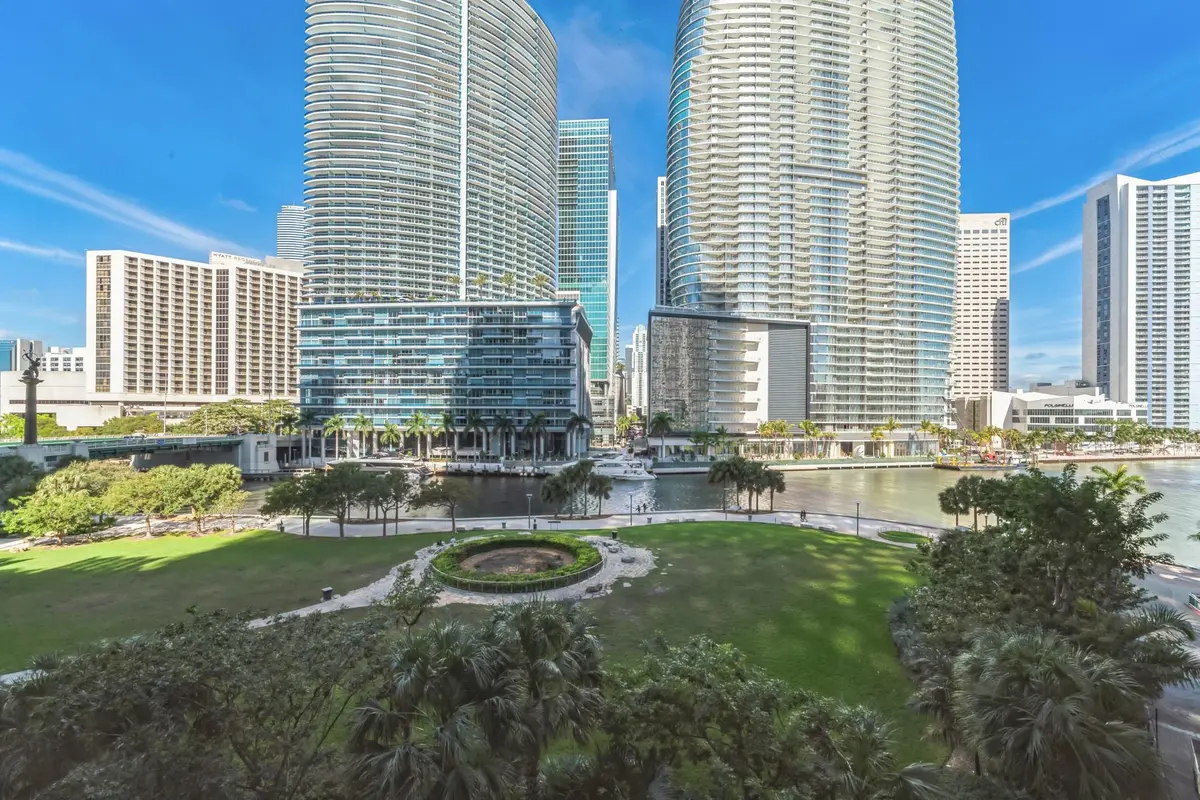 Photo 3 at 475 BRICKELL Avenue 512, Miami