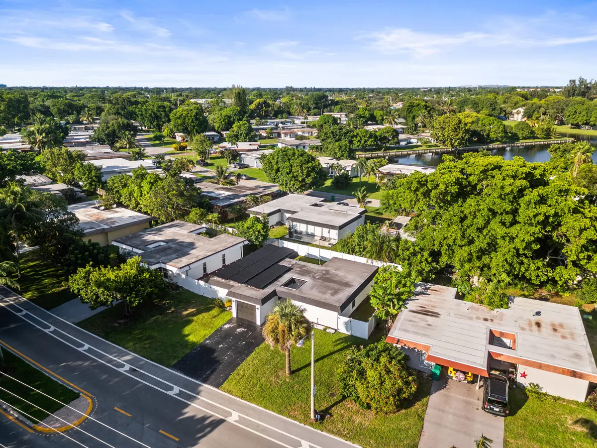 1_--1 at 6408 Brookwood Boulevard, Tamarac