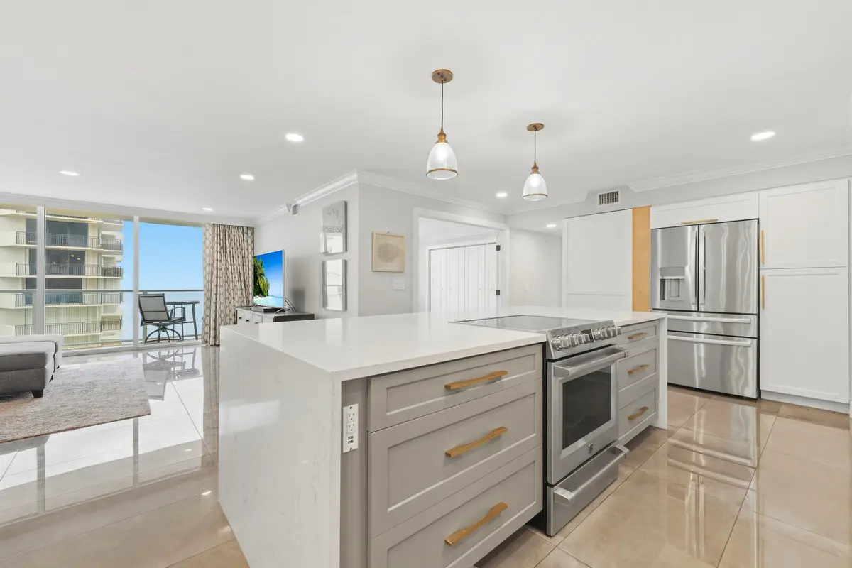 2_33 at 5440 N OCEAN Drive 1404, Singer Island