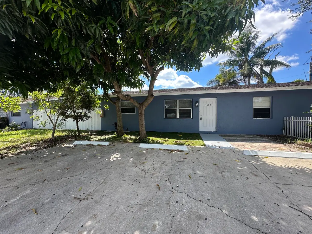 IMG_1422 at 4564 Gulfstream Road, Lake Worth Beach