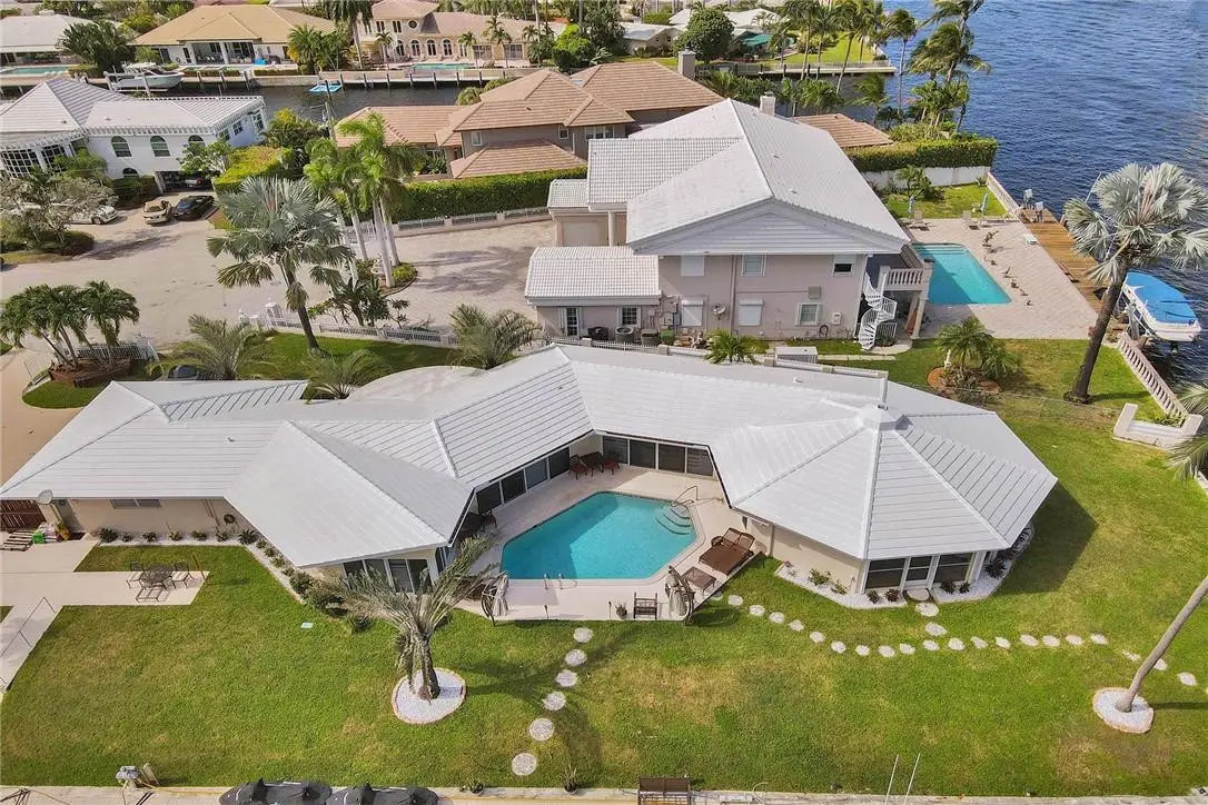 Photo 2 at 2900 NE 35th Street, Fort Lauderdale