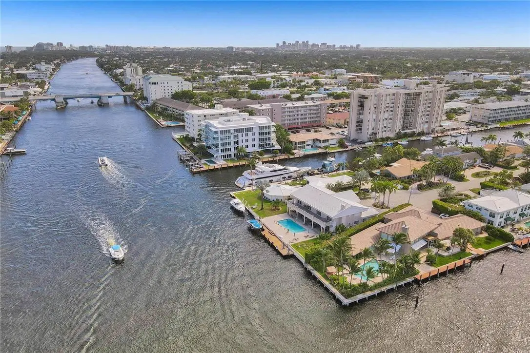 Photo 12 at 2900 NE 35th Street, Fort Lauderdale