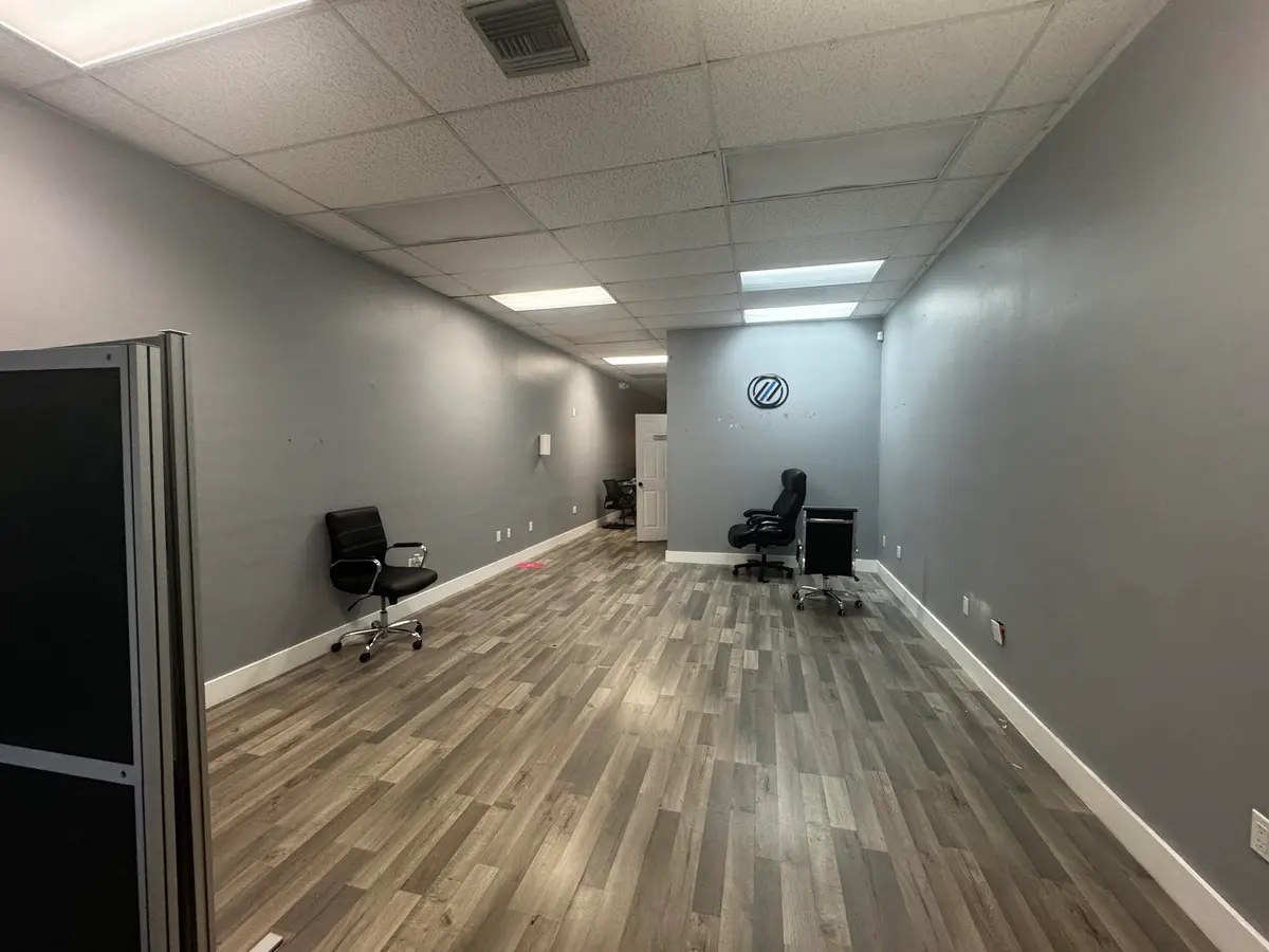 IMG_0437 at 1431 N Palm Avenue, Pembroke Pines