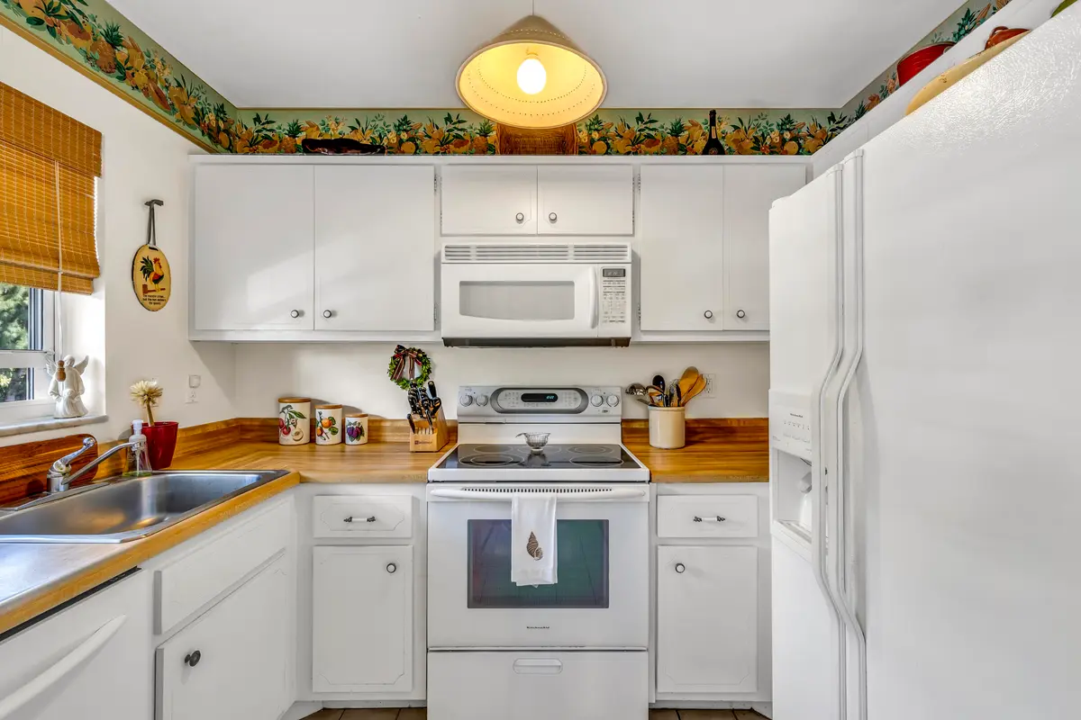 139 10 at 139 SUNRISE Avenue 2080, Palm Beach