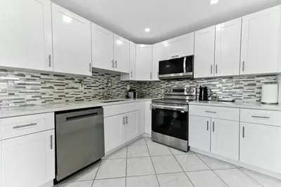 528 Burgundy K Avenue, Delray Beach – Condominium for sale