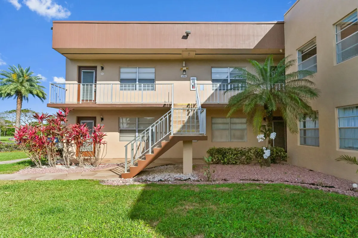 tempImagedDris6 at 528 Burgundy K Avenue, Delray Beach