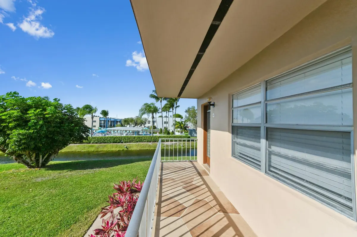 tempImageO72sbz at 528 Burgundy K Avenue, Delray Beach