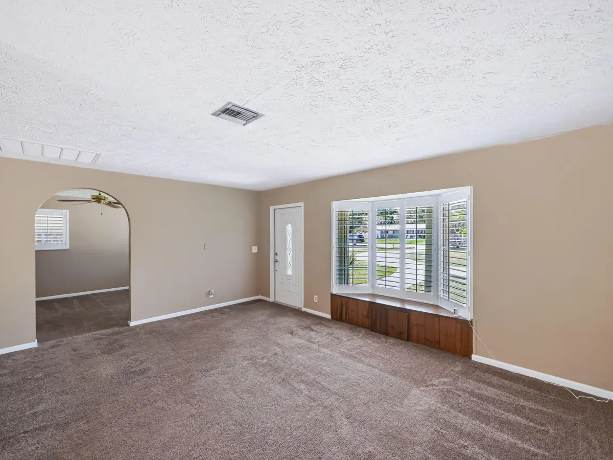 Living Room at 1550 SW WILDCAT Trail, Stuart
