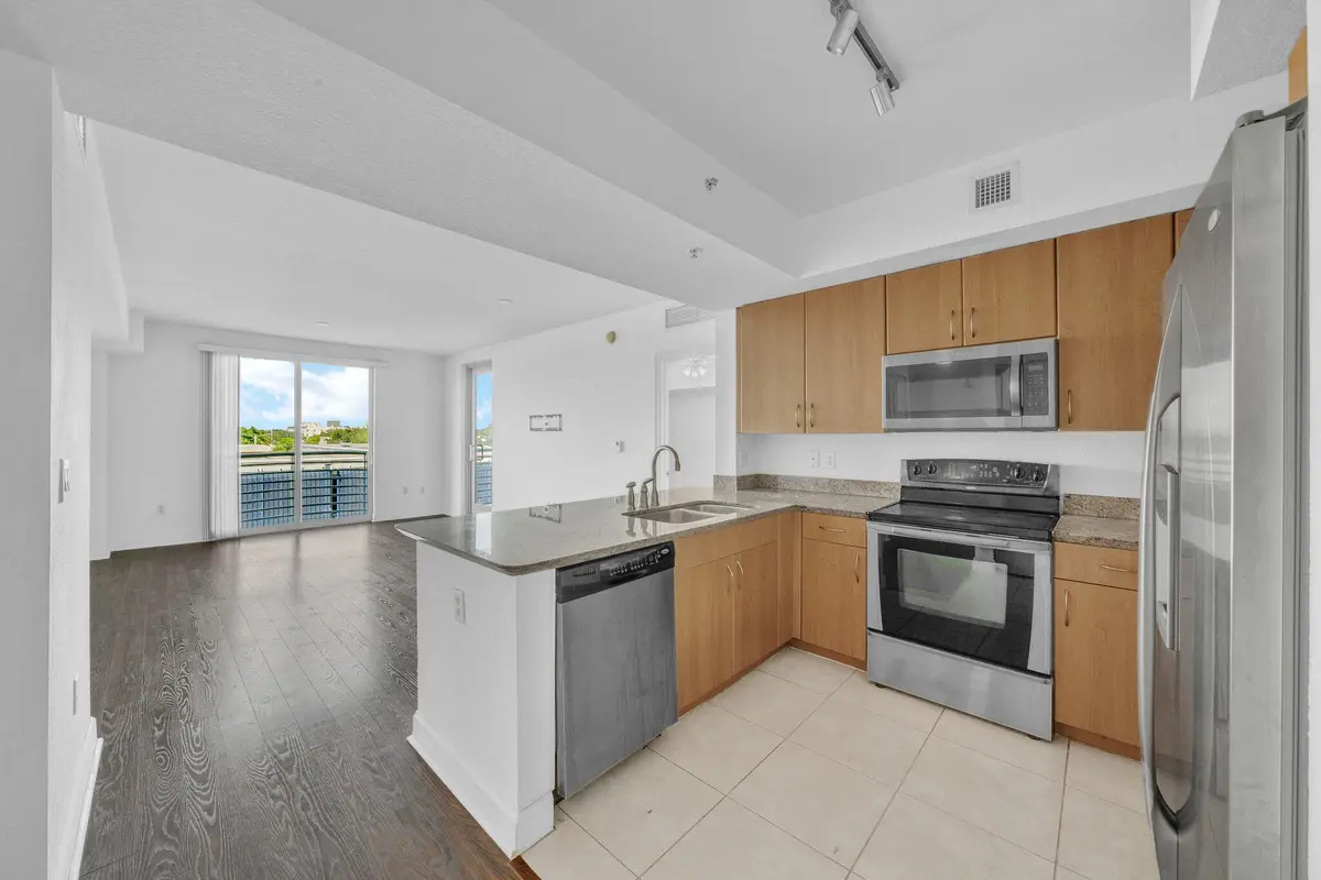 4 Entrance at 1830 Radius Drive 307, Hollywood