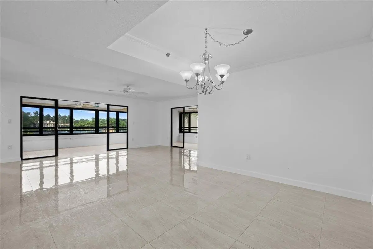 65-LUX_3318 at 526 OAK HARBOUR Drive 526, Juno Beach