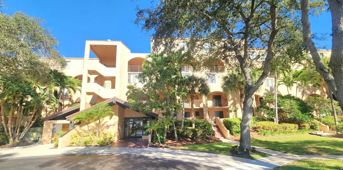 front at 755 DOTTEREL Road 1306, Delray Beach