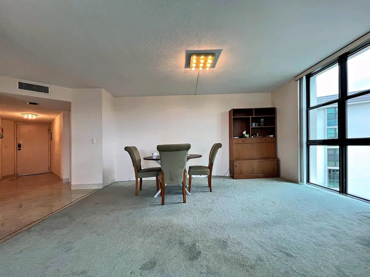 34-unit-dining-area at 1201 RIVER REACH Drive 410, Fort Lauderdale