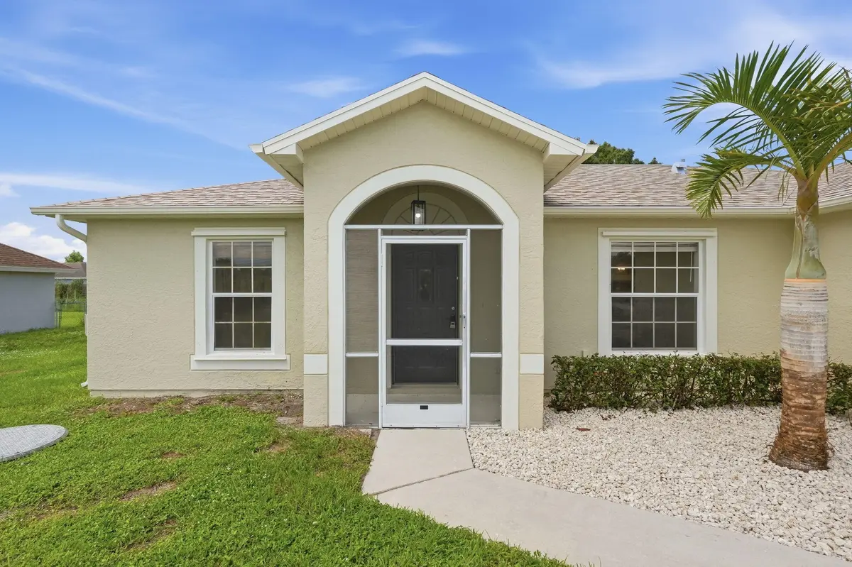 33-web-or-mls-453_SW_Columbus_Dr_09149 at 453 SW COLUMBUS Drive, Port St. Lucie
