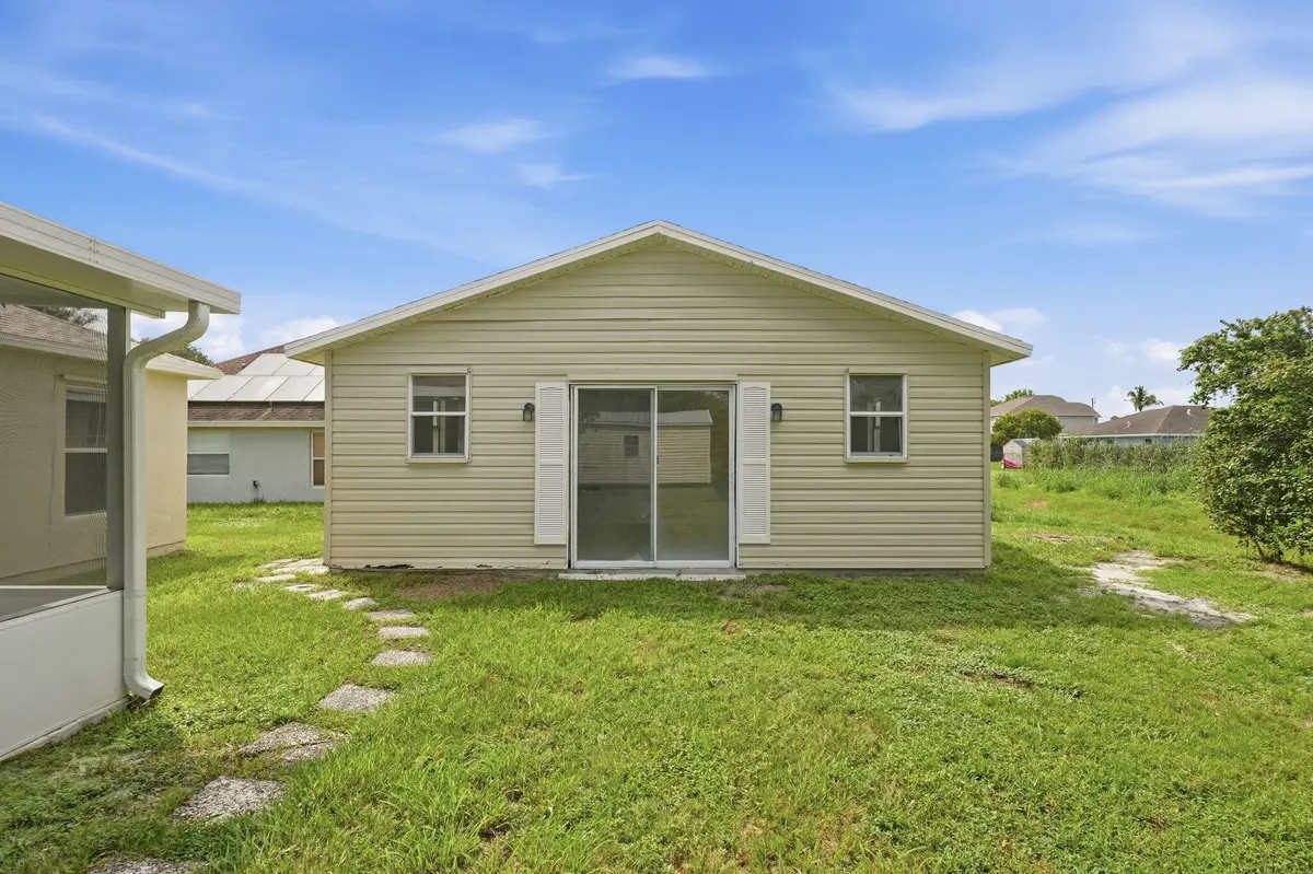 45-web-or-mls-453_SW_Columbus_Dr_09023 at 453 SW COLUMBUS Drive, Port St. Lucie