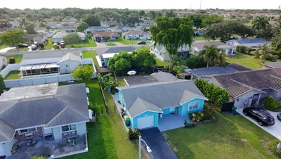 8201 NW 103RD Avenue, Tamarac – Single Family Residence for sale