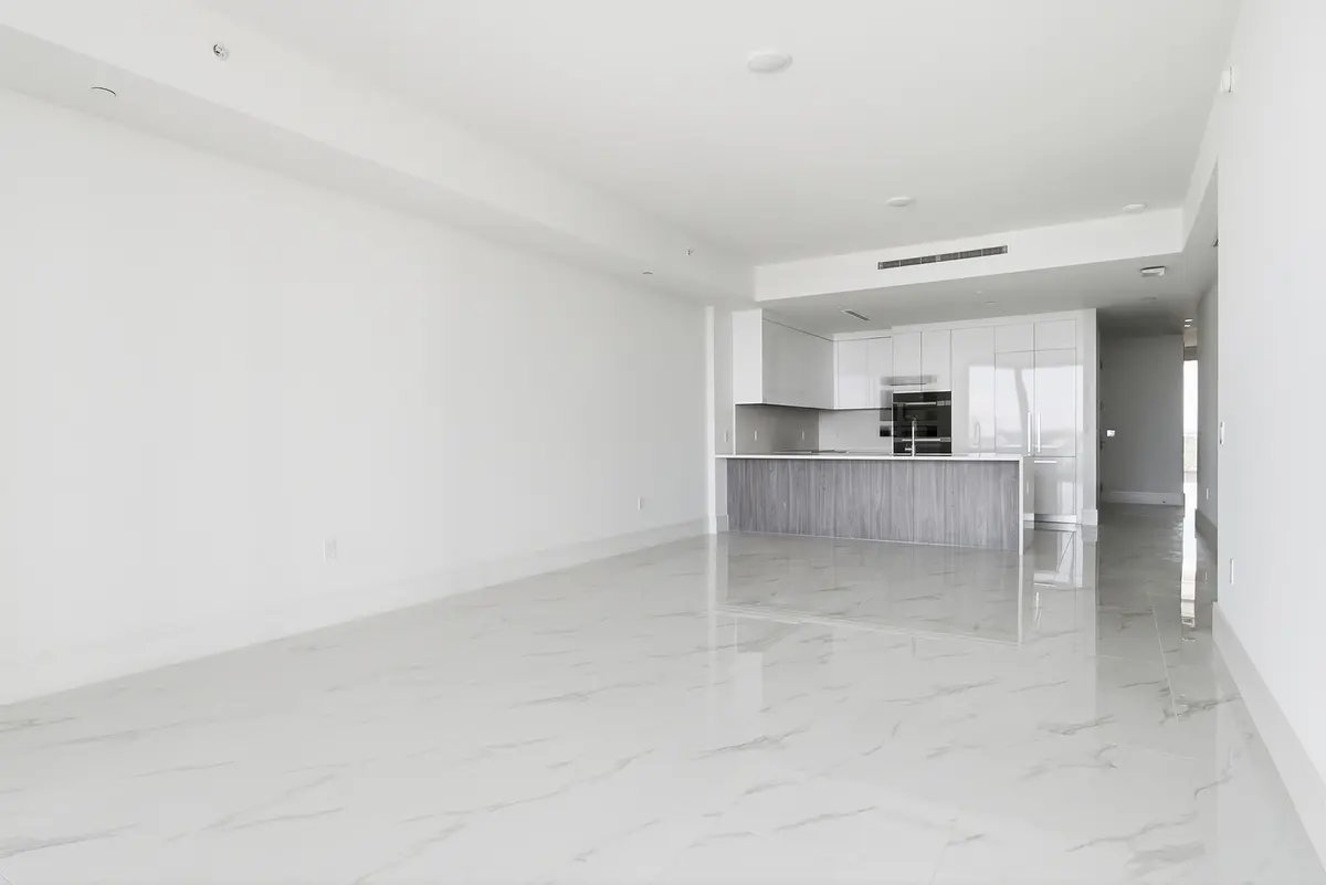 220-LAKESHORE-DRIVE-804-33403-005 at 220 Lake Shore Drive 804, Lake Park