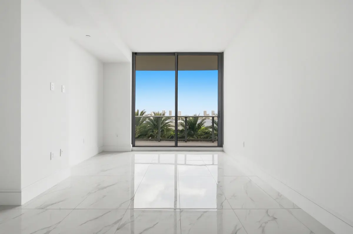 220-LAKESHORE-DRIVE-804-33403-006 at 220 Lake Shore Drive 804, Lake Park