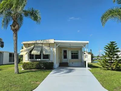 99 W Caribbean, Port St. Lucie – Manufactured Home for sale