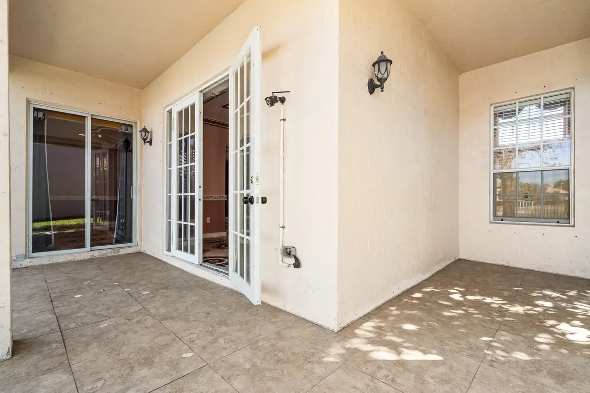 Photo 6 at 10633 OLD HAMMOCK Way, Wellington