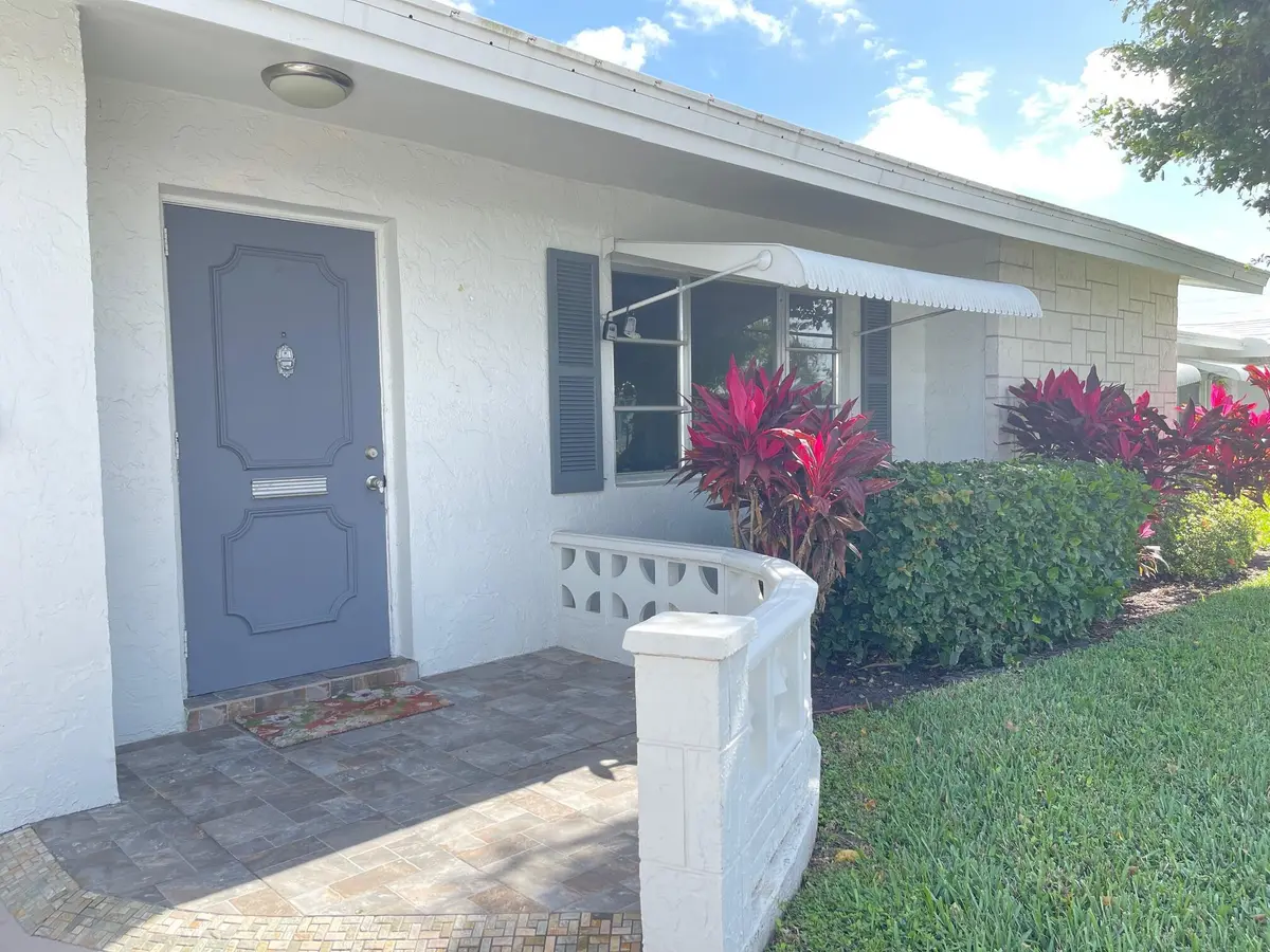 FRONT ENTRANCE at 1304 SW 15TH Street, Boynton Beach