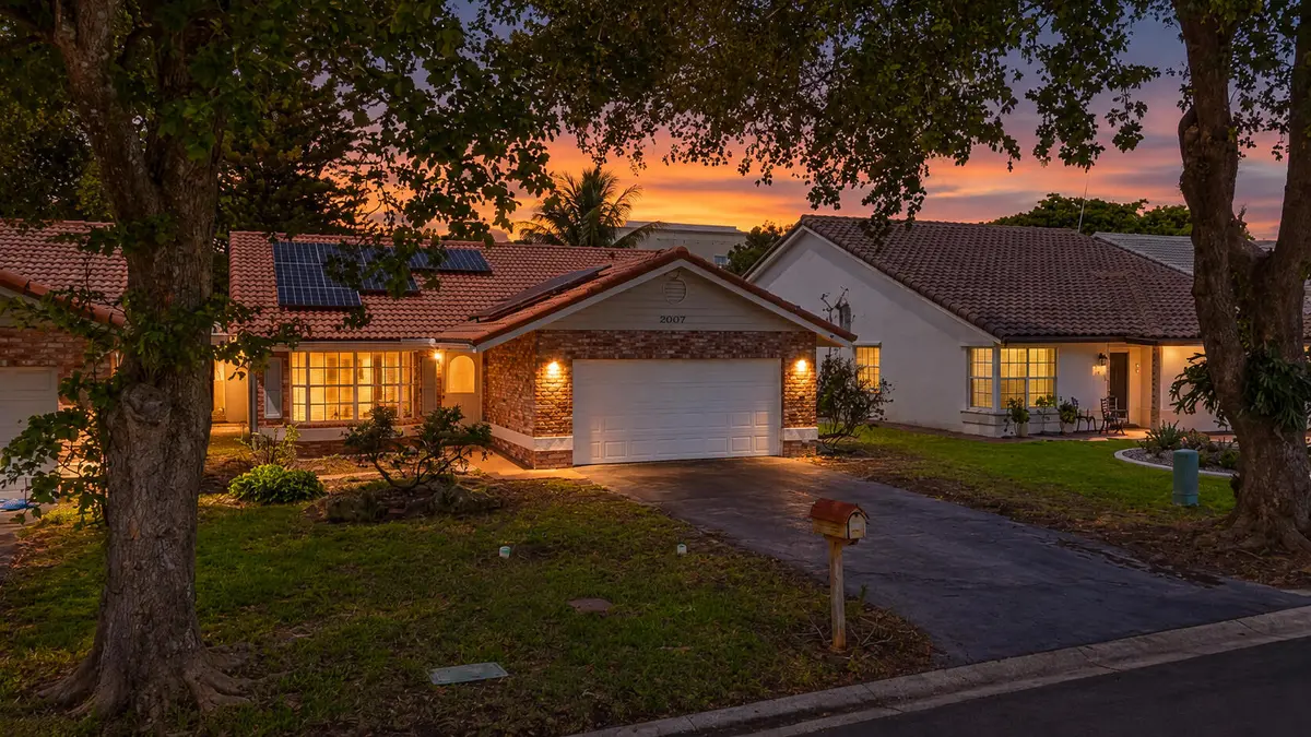 7A00BE50-0670-4F61-9882-4F5F84D4EC7B at 2872 NW 95th Avenue, Coral Springs