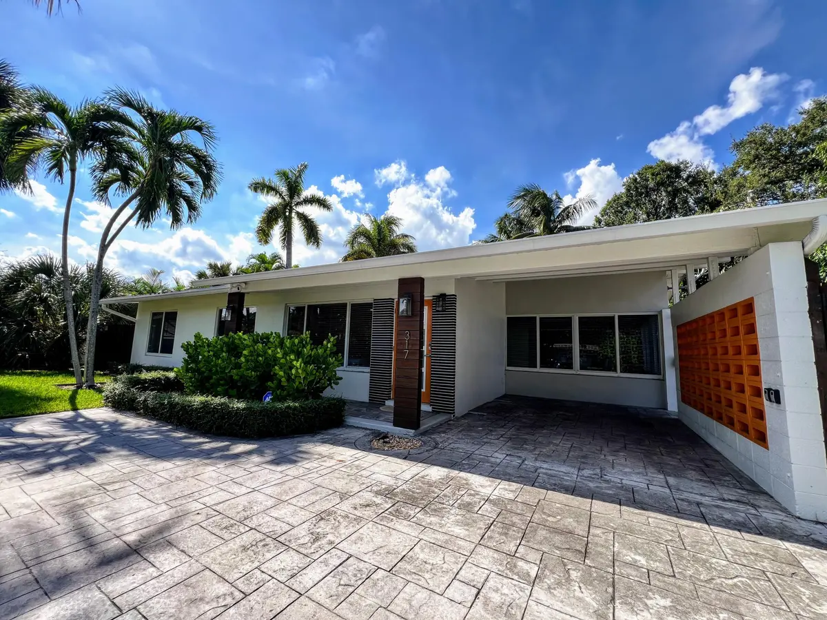 IMG_1884 at 317 NW 26TH Court, Wilton Manors