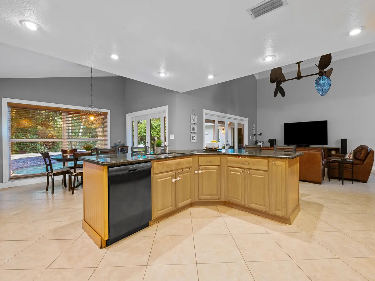 DSC_9166 at 875 NW 83rd Drive, Coral Springs