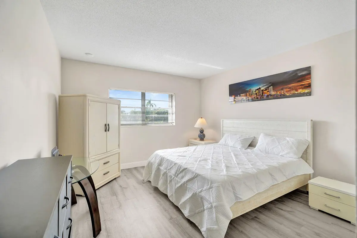 4-web-or-mls-DSC02884 at 1481 S OCEAN Boulevard 316A, Lauderdale-By-The-Sea