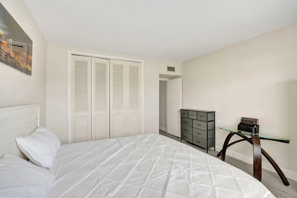 7-web-or-mls-DSC02893 at 1481 S OCEAN Boulevard 316A, Lauderdale-By-The-Sea