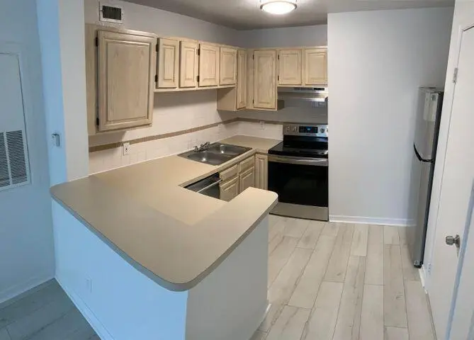 20240917160235937981000000-o at 1760 NE Palm Cove Boulevard 306, Delray Beach