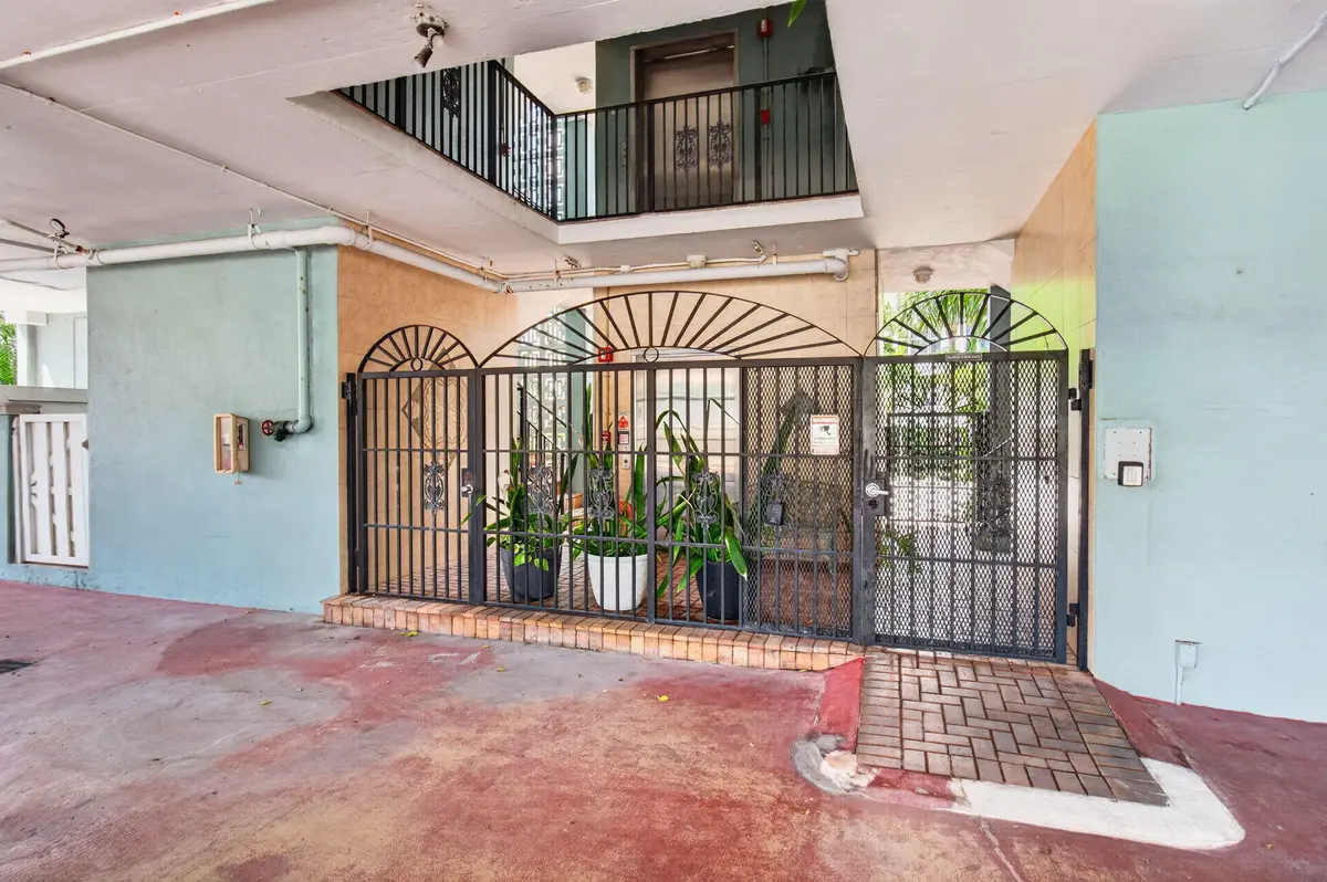 Entrance at 180 SE 20th Avenue 403, Deerfield Beach