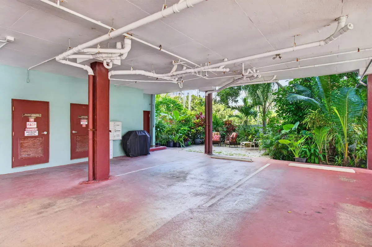 Covered Parking at 180 SE 20th Avenue 403, Deerfield Beach