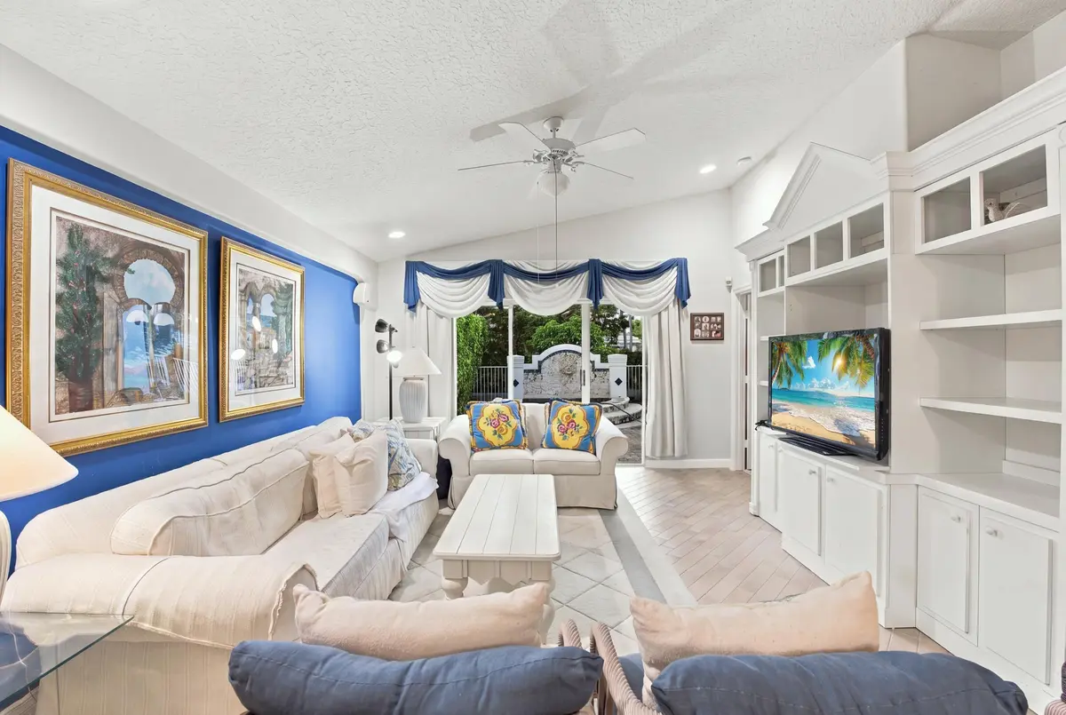 9_014__jjl5620_declutter_84aa67d4 at 5231 NW 117TH Avenue, Coral Springs