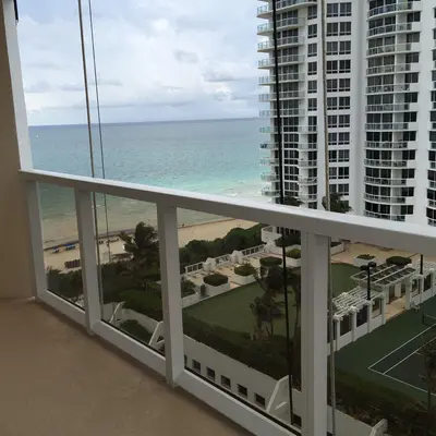 6423 COLLINS Avenue 1501, Miami Beach – Condominium for rent