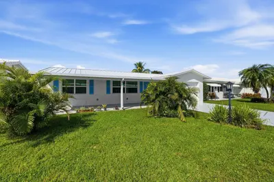 1003 SW 17th Street, Boynton Beach – Single Family Residence for sale