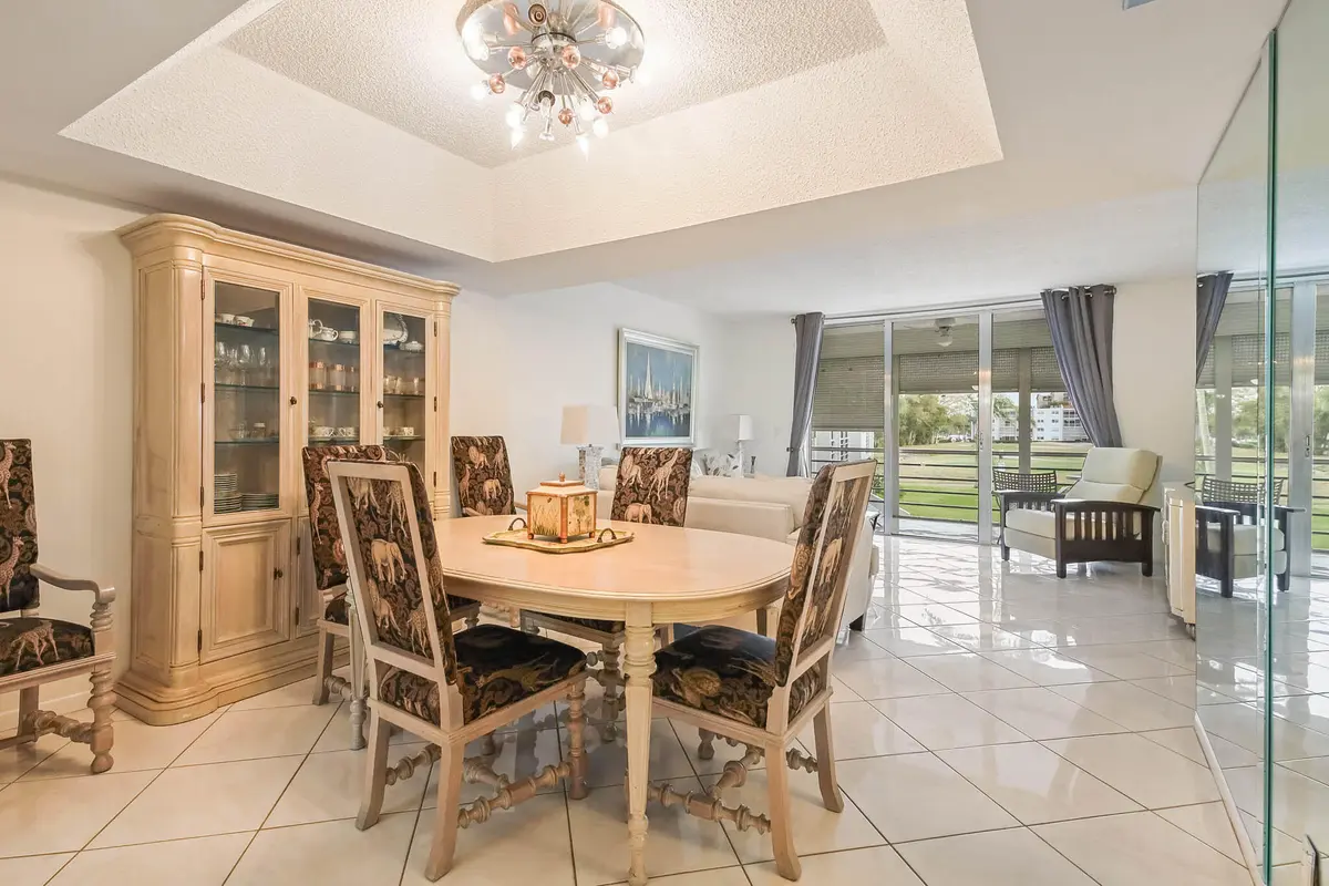 DINING at 6850 10TH Avenue 206, Lake Worth