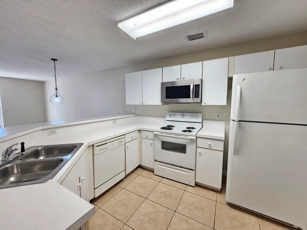 Kitchen (2) at 145 Fox Meadow Run, Jupiter