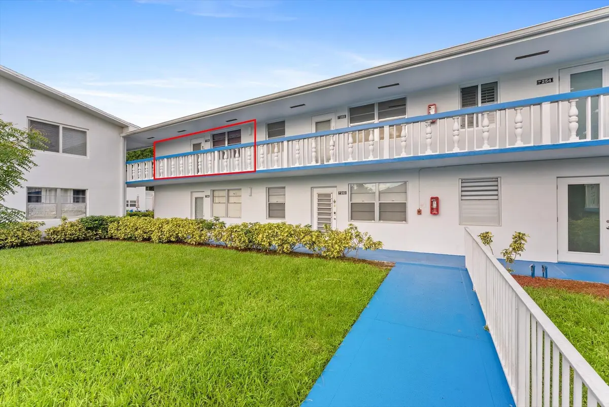 02-2 at 256 MARKHAM L, Deerfield Beach