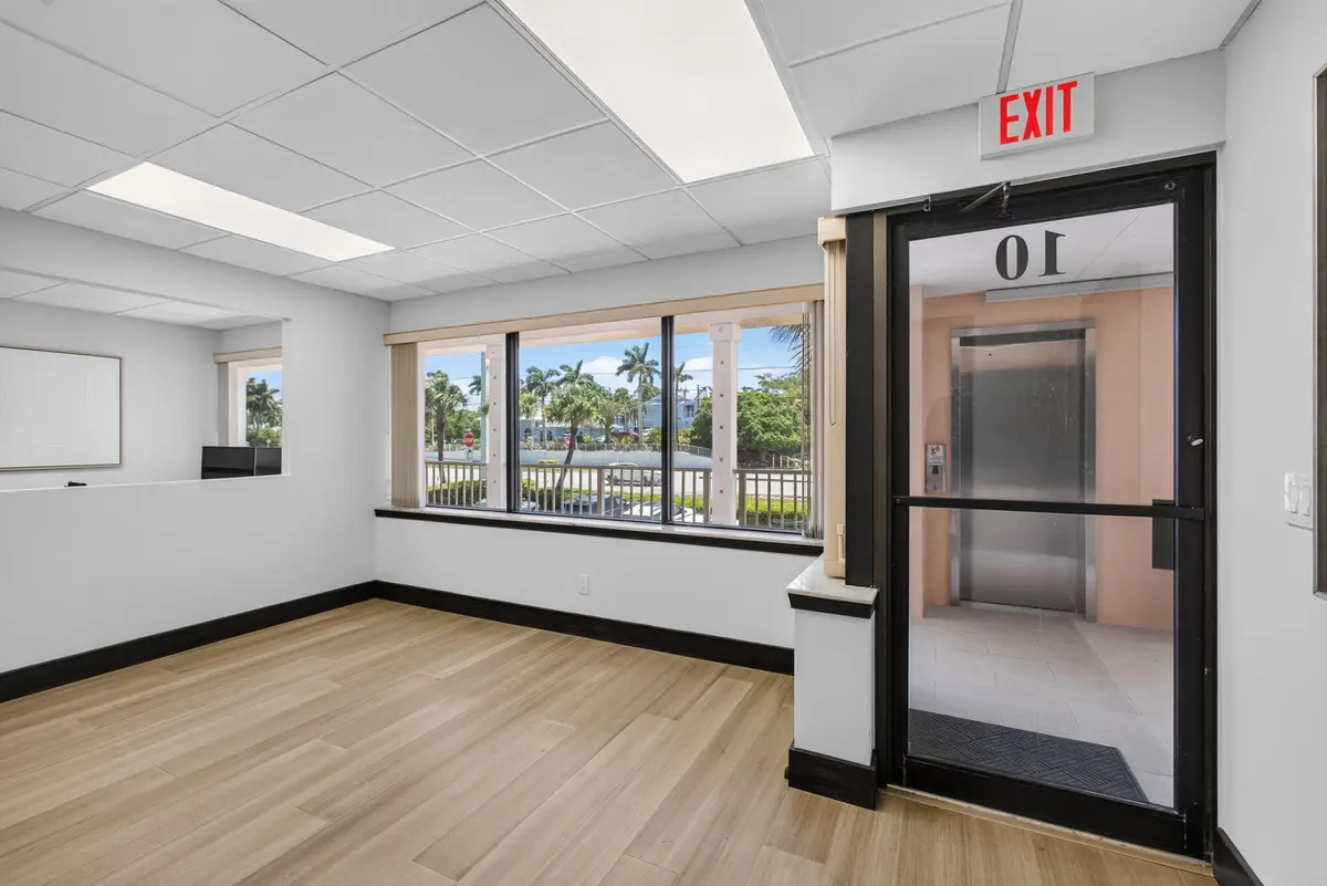 7-web-or-mls-5D1A2531 at 13901 US HIGHWAY 1 10, Juno Beach