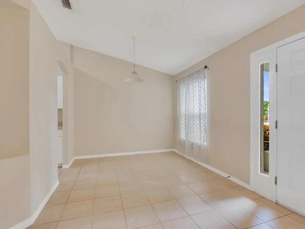 Resized019 at 557 BROWNING Terrace, Sebastian