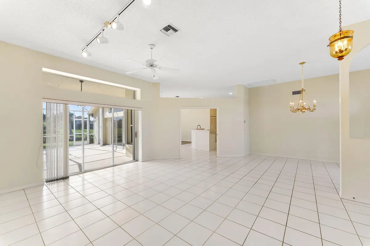 18-web-or-mls-DSC09196 at 1224 Lake Breeze Drive, Wellington