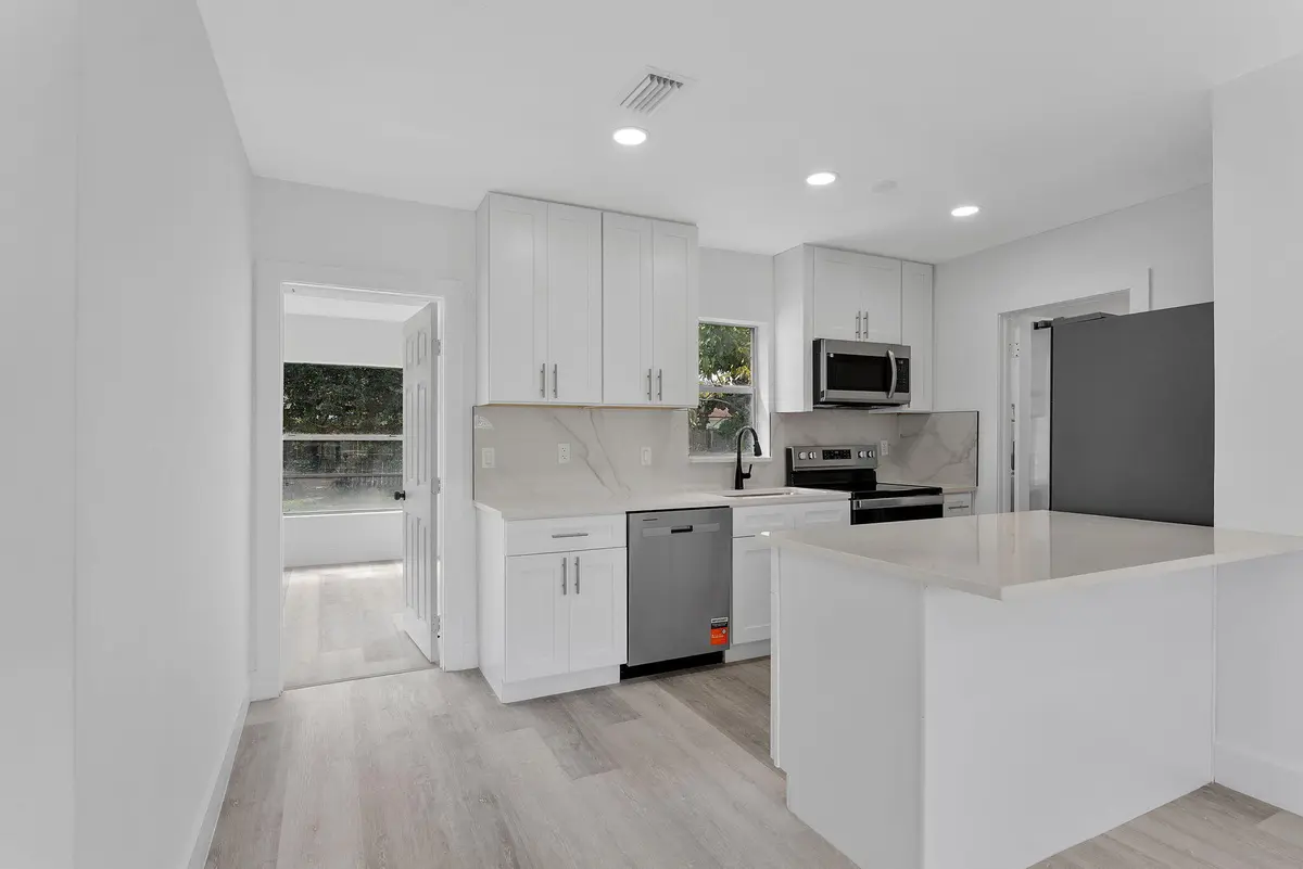 15-web-or-mls-DSC09396 at 324 NW 3rd Street, Deerfield Beach