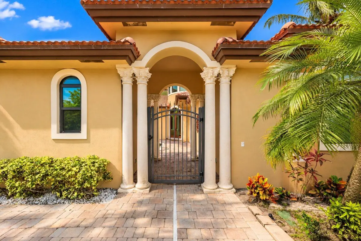 Entrance at 4190 Gleneagles Drive, Boynton Beach