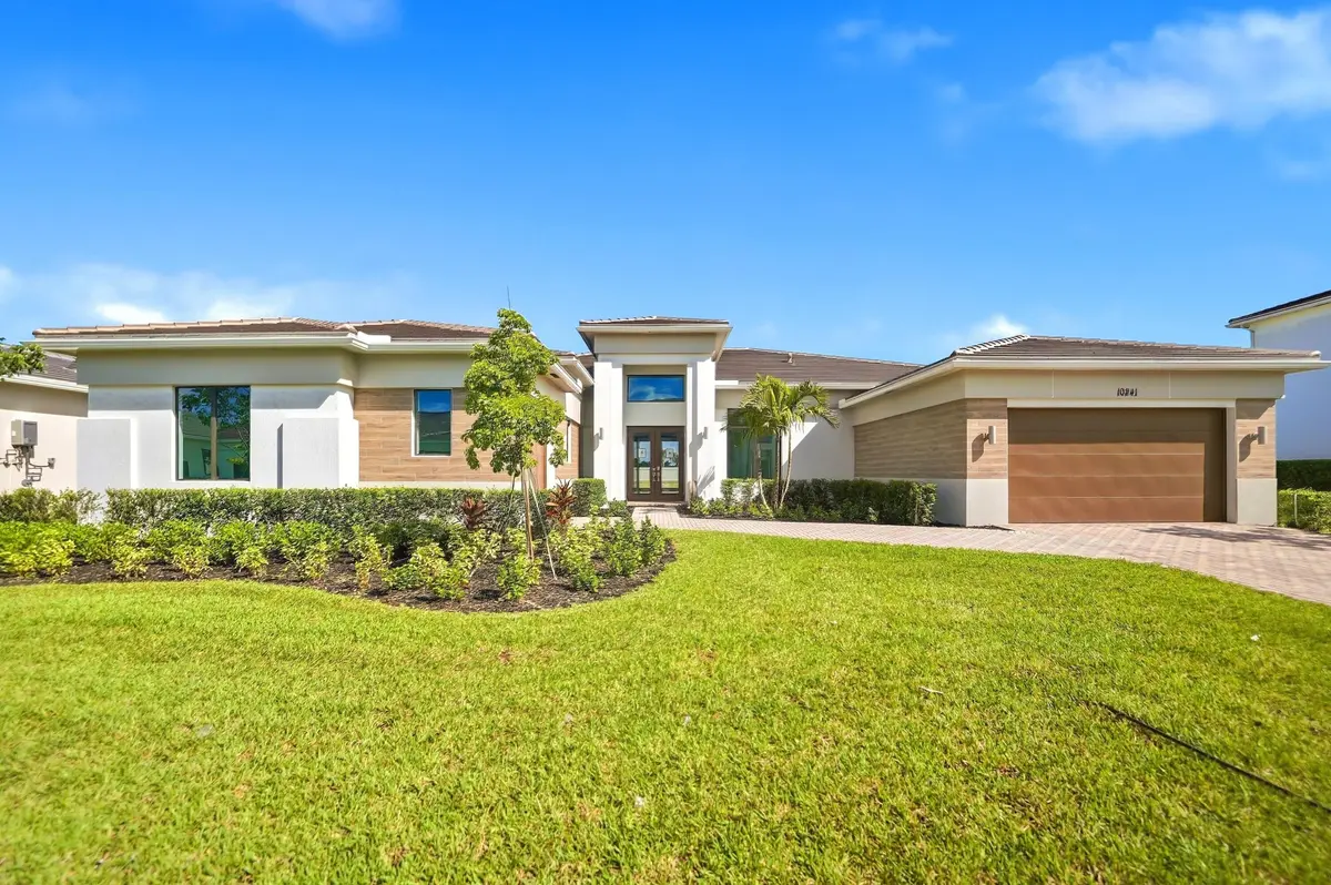 Langley at Whitmore Estates at 10241 CANTER CREEK Court, Lake Worth