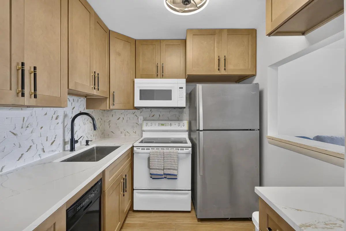 Kitchen at 332 NORTHAMPTON Q, West Palm Beach