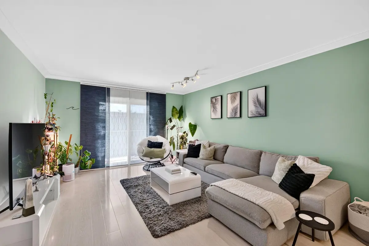 2 Living at 1750 NW 3RD Terrace 303C, Fort Lauderdale