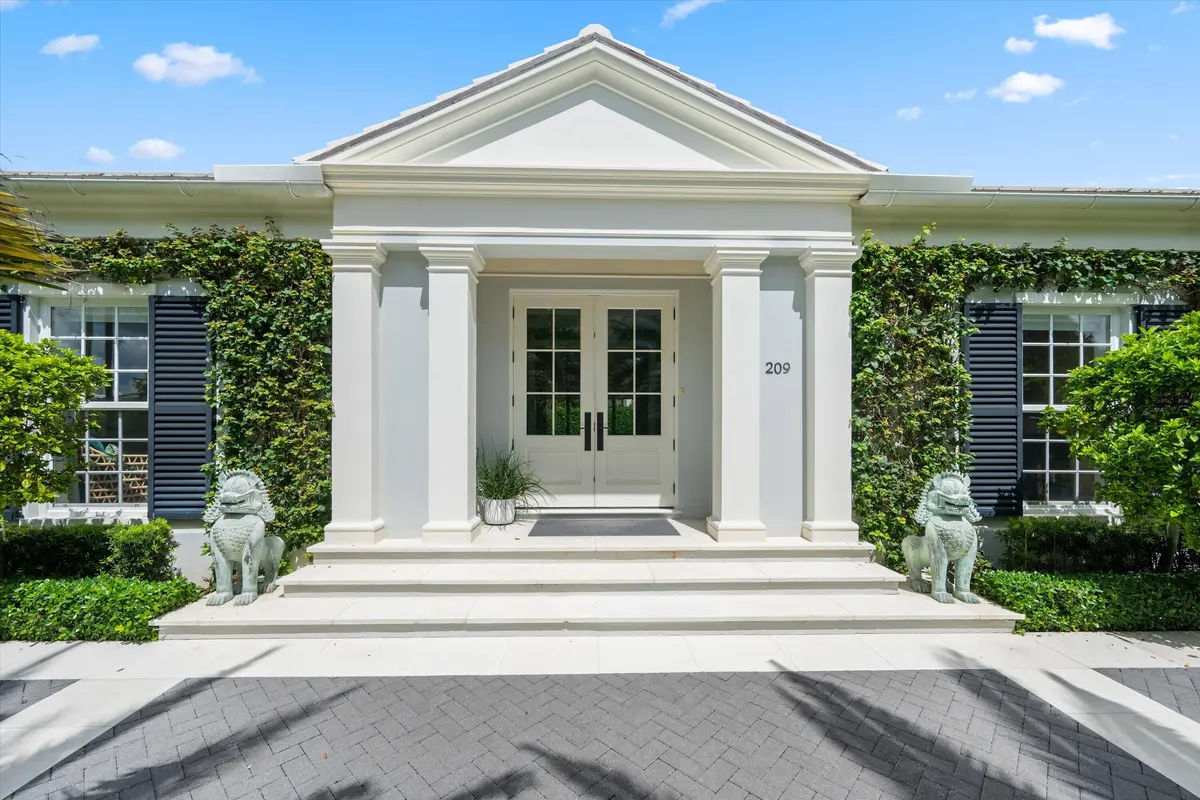 Exterior Entry at 209 SANDPIPER Drive, Palm Beach