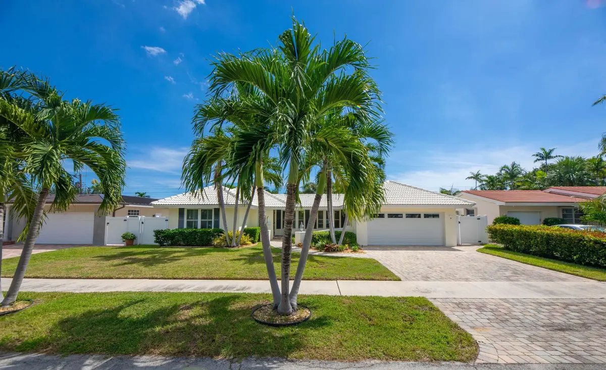 Photo-3 at 5810 NE 21st Avenue, Fort Lauderdale